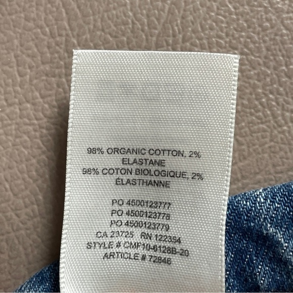 Aritzia Denim Forum The Yoko Bermuda Short - Picture 8 of 8